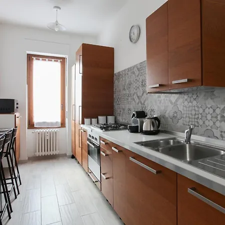 New Fashion District, 3 Bdrs - 30 Minutes From Linate With New Subway Appartement Milaan
