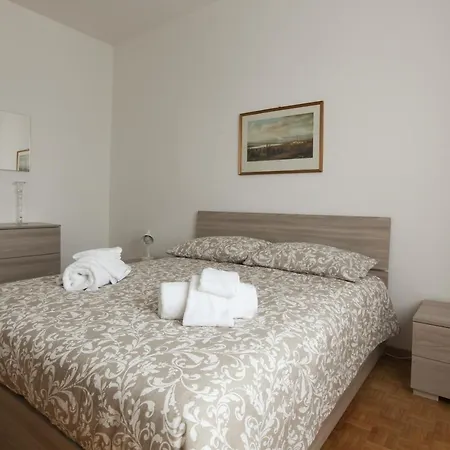 New Fashion District, 3 Bdrs - 30 Minutes From Linate With New Subway Appartement Milaan