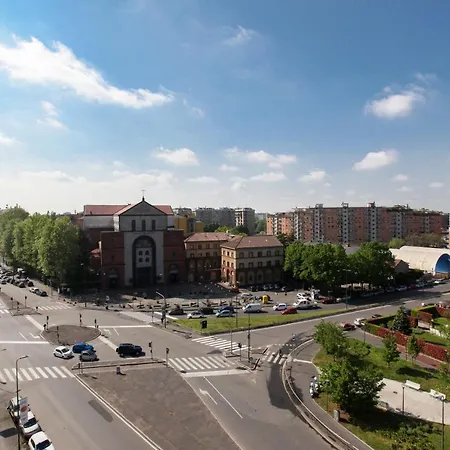 Appartement New Fashion District, 3 Bdrs - 30 Minutes From Linate With New Subway Milaan